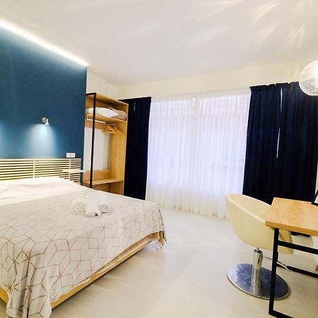 Parasiou Studios 103 Διαμερίσματα Στο Κέντρο Της Πόλης Komotiní Kültér fotó