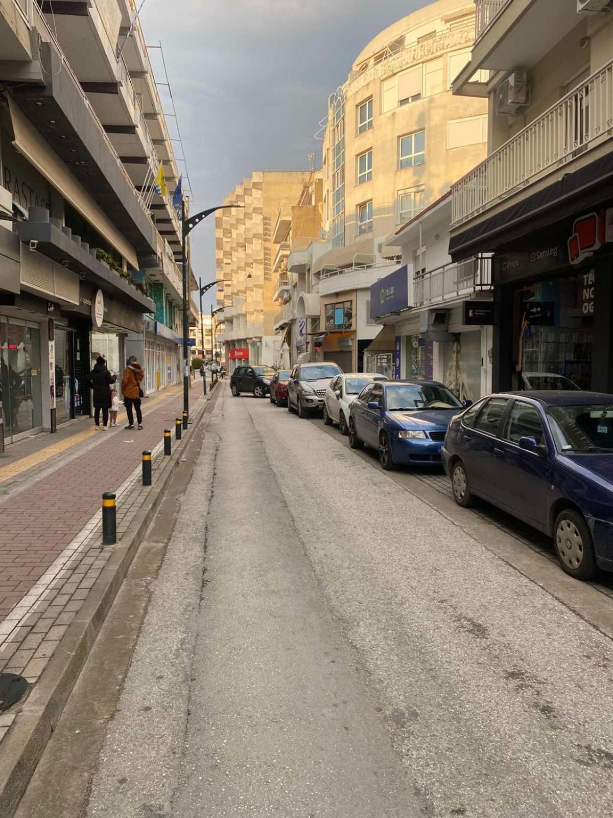 Parasiou Studios 103 Διαμερίσματα Στο Κέντρο Της Πόλης Komotiní Kültér fotó